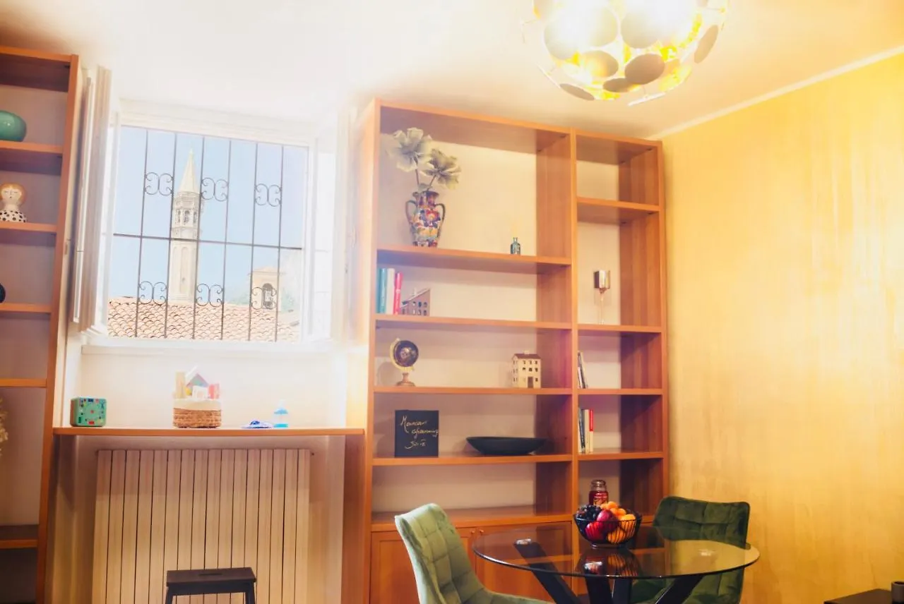 Apartment Mascari Charming Suite Lecco