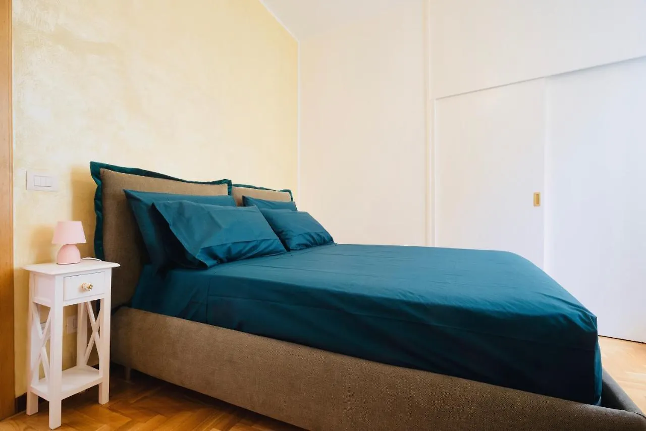 Mascari Charming Suite Lecco 0*,  Italy